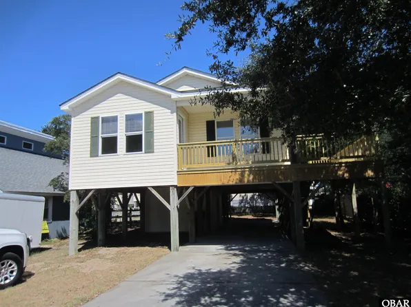 2013 Smithfield St, Kill Devil Hills, NC 27948