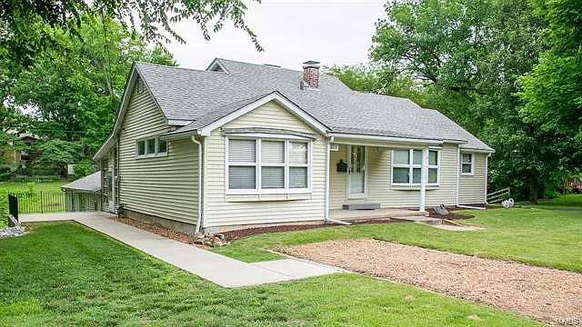 800 Mascoutah Ave photo 1