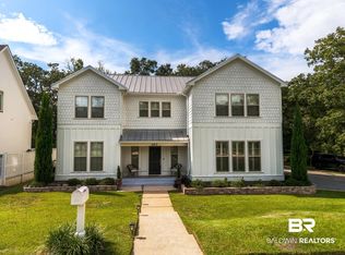 462 Satsuma St, Fairhope, AL 36532