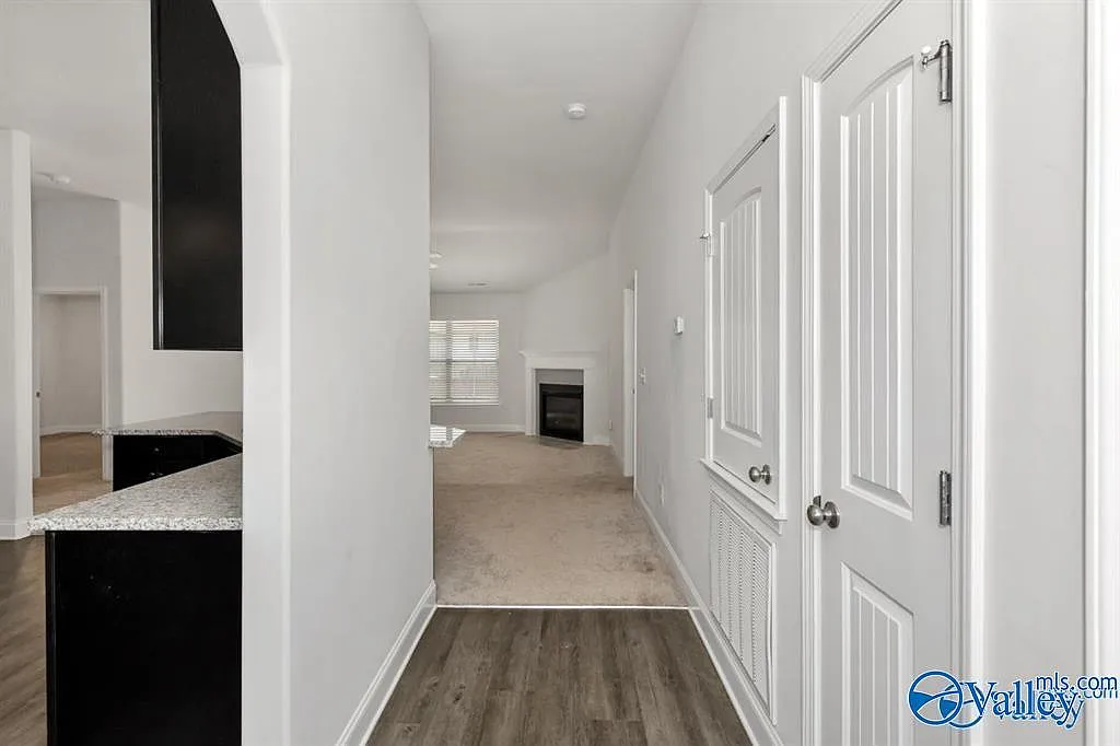 4 bed, 2.0 bath, 1725 sqft, $1,895 — Photo 3