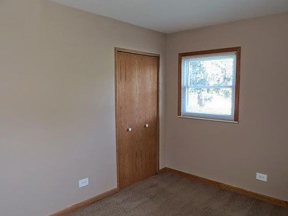 3rd image of 110 E Rose St