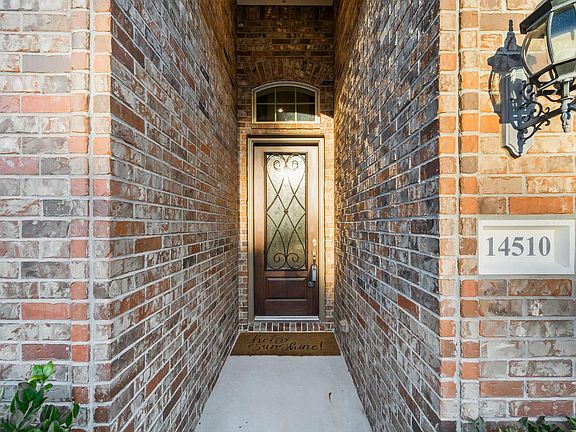 3rd image of 14510 Vista Reach Ln