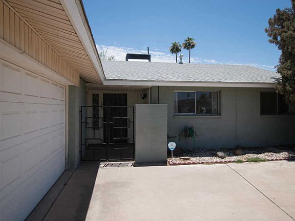 3rd image of 3913 W Solano Dr N