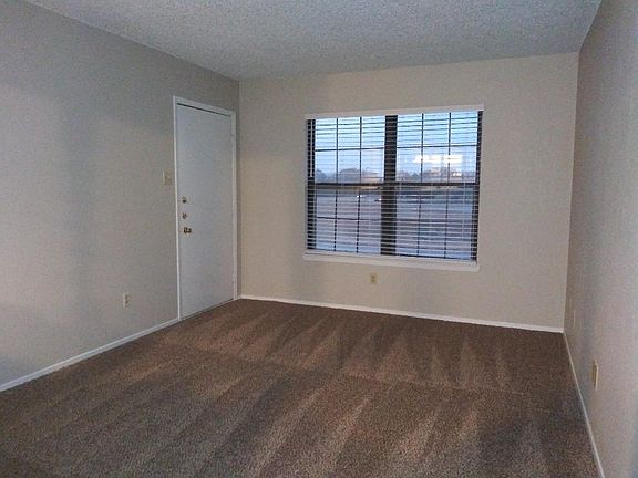 3rd image of 6421 Richland Plaza Dr APT B