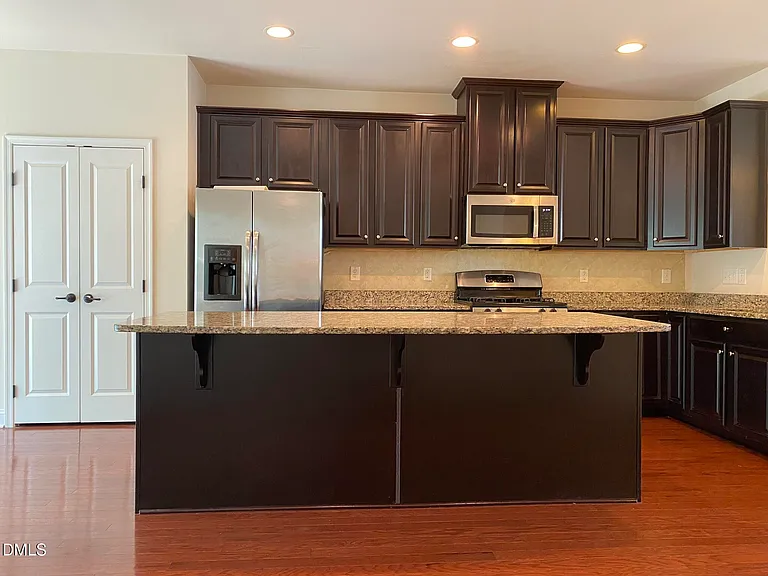 645 Berry Chase Way — Photo 14