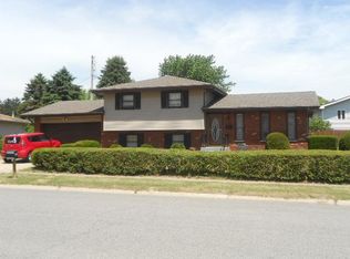 6460 Valleyview Ave, Portage, IN 46368