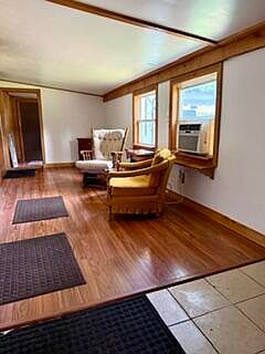 5th image of 271 W Cherry Creek Rd