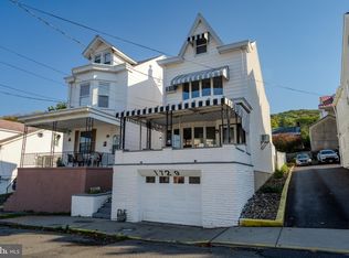 1729 W Norwegian St, Pottsville, PA 17901