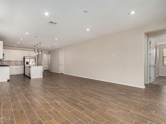 5th image of 17862 W BLUE SKY Drive