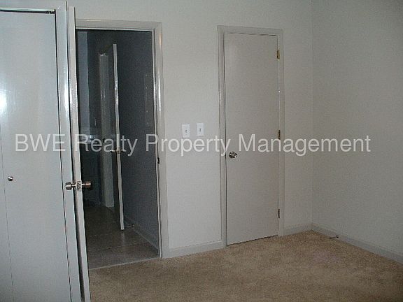 4th image of 1100 W Main St #10