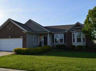 38404 Kingsbury Dr, North Ridgeville, OH