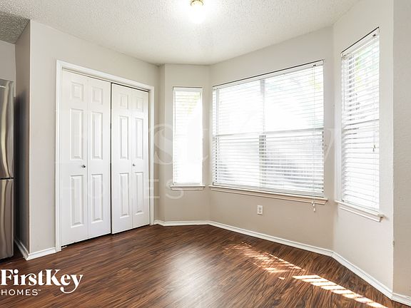 5th image of 5704 Creekhollow Dr