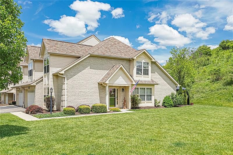 1st image of 715 Manor Dr