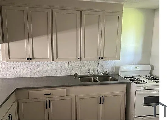 2194 Brickyard Rd — Photo 2