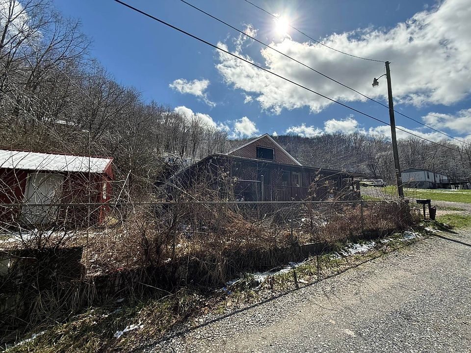 2nd image of 24 Emily Dr