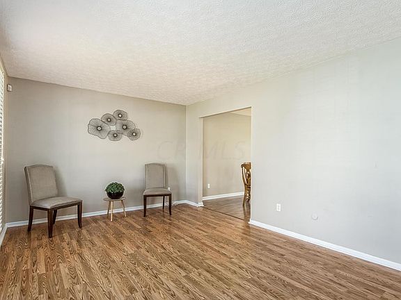 2nd image of 475 Forestwood Dr