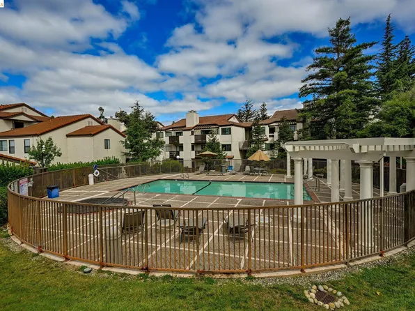 21103 Gary Dr APT 307D, Castro Valley, CA 94546
