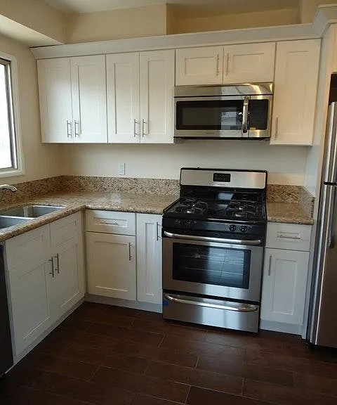 1225 N Mansfield Ave #4 — Photo 1