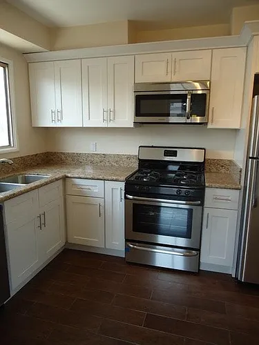 1225 N Mansfield Ave #4 Photo 1