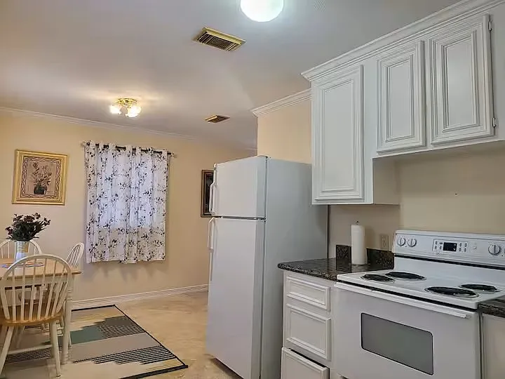 4401 Holt St #1 — Photo 21