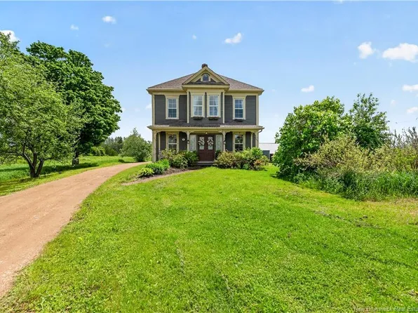 32 Willow Grove Ln, Hillsborough, NB E4H 4P6