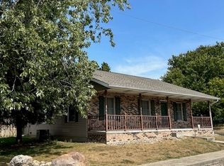 102 E Pearl St, Danvers, IL 61732