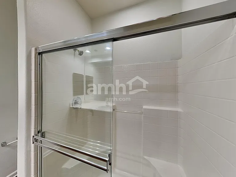 10438 Tuscany Rose Ct — Photo 12