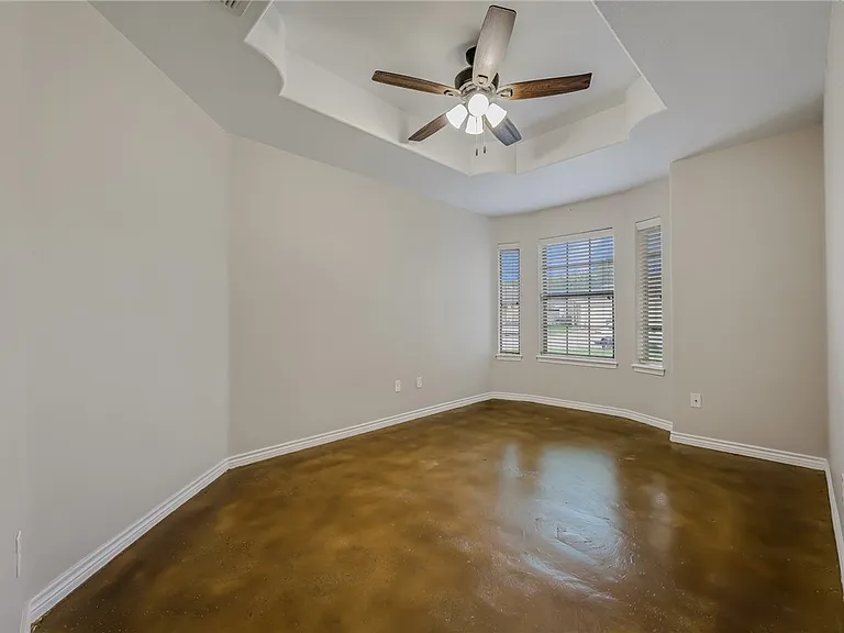 6630 Rhine Dr #B — Photo 14