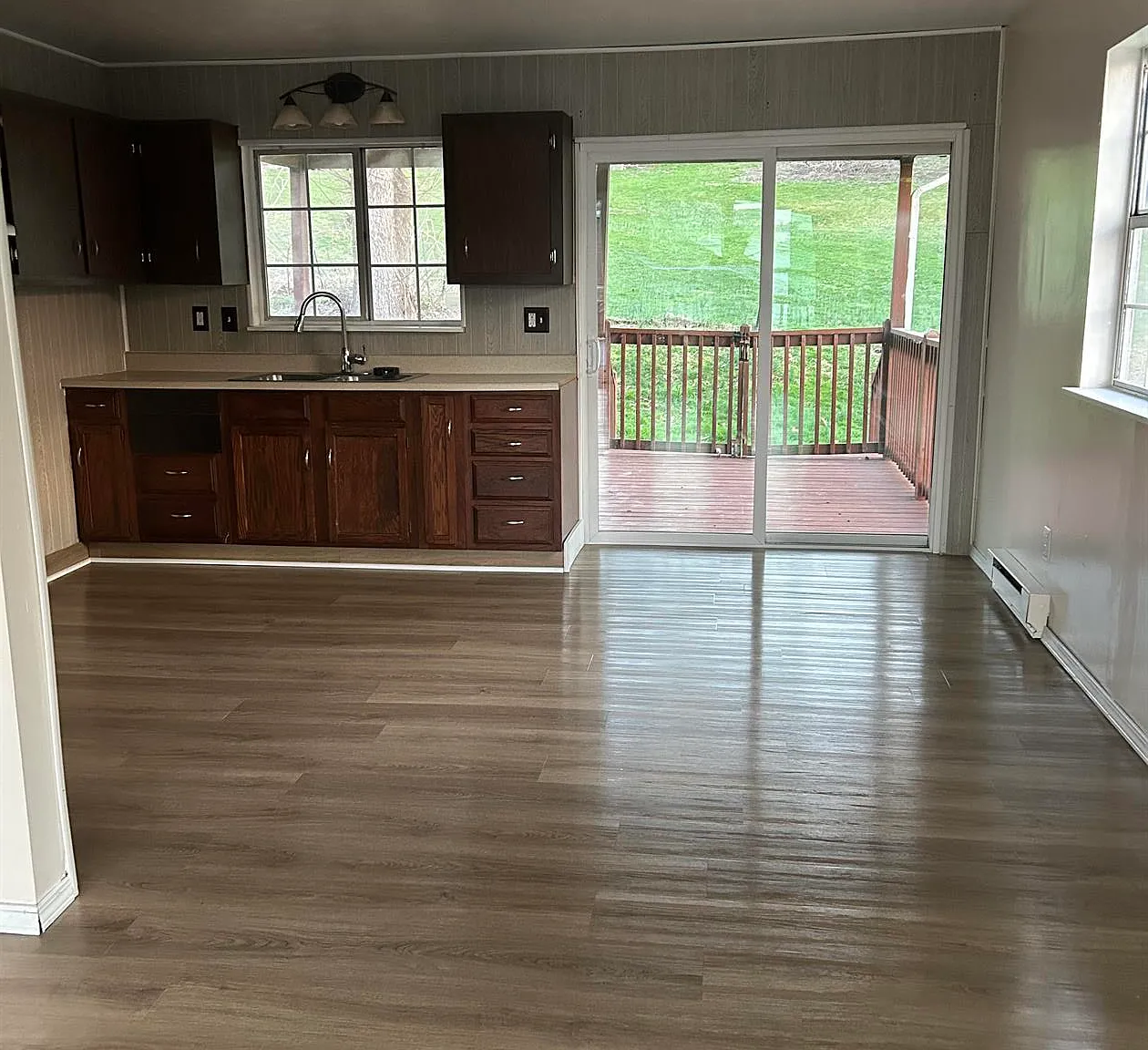 555.5CanterburyDr. — Photo 1
