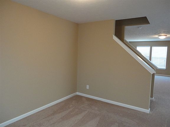 3rd image of 1322 Central Park Dr