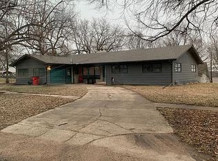 324 Maple St, Odell, NE 68415