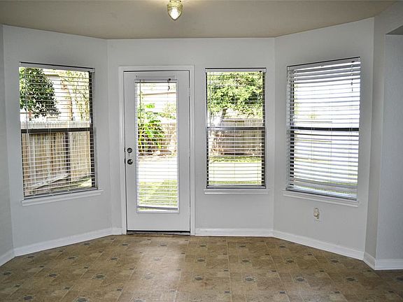 4th image of 15426 Bay Lodge Ln