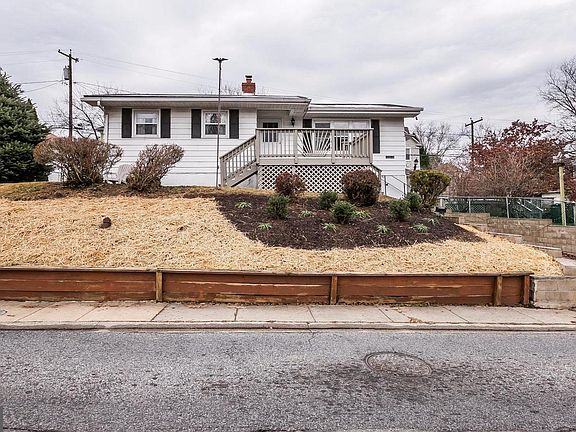 2nd image of 4426 Buchanan Ave