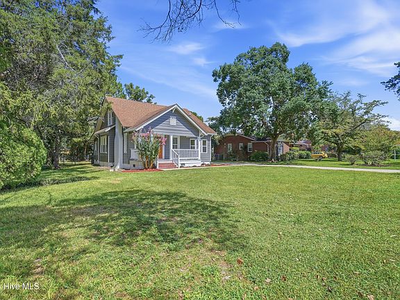 3rd image of 1708 Lucerne Way