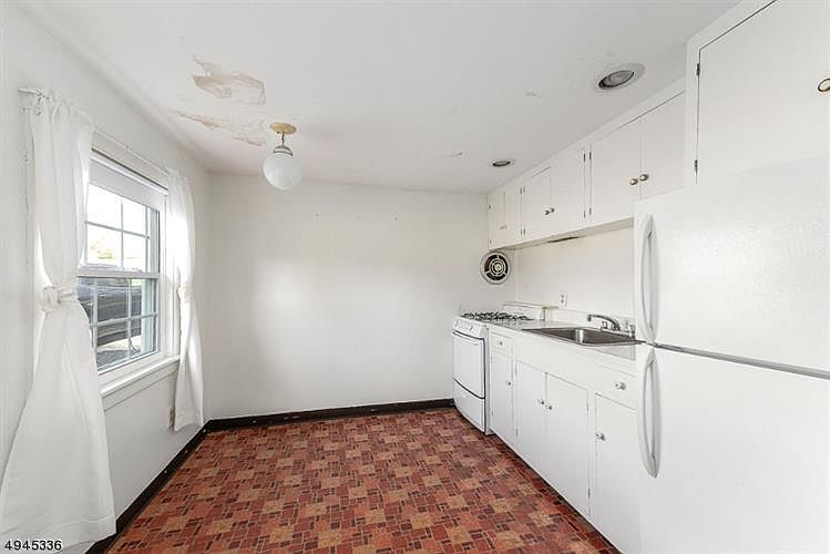 27 W Main St Mendham, NJ, 07945 Apartments for Rent Zillow