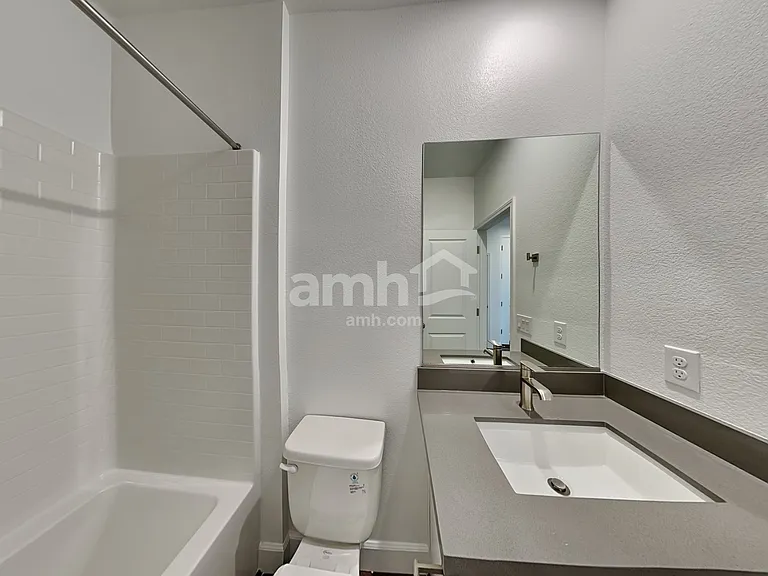 10122 Cathedral Spires Ave — Photo 12
