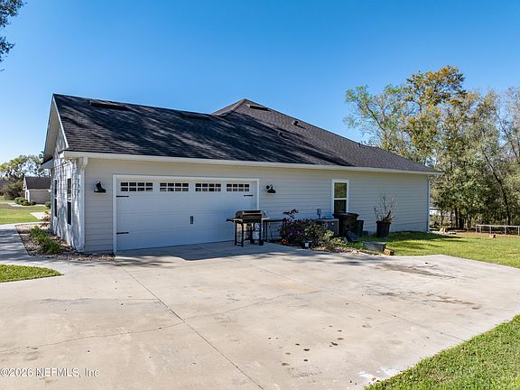 5th image of 290 SW FIELDSTONE Court