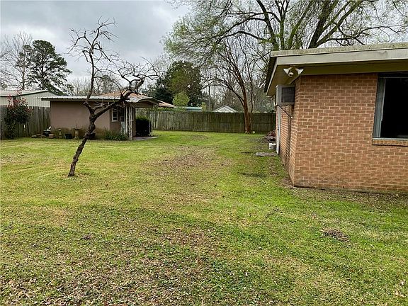 2nd image of 109 S Sewell Pl