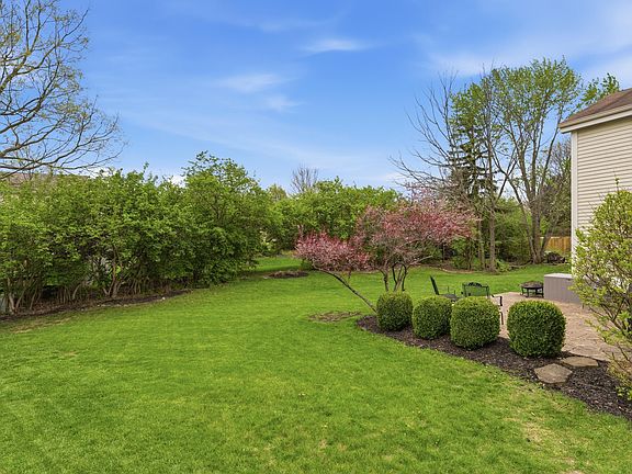 4th image of 4556 Huckleberry Ct