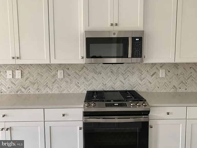 256 Chase Dr — Photo 14