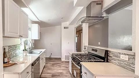 1st image of 117 Larkwood Ct