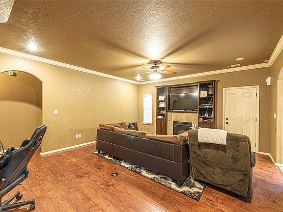 4th image of 11721 Club House Pkwy