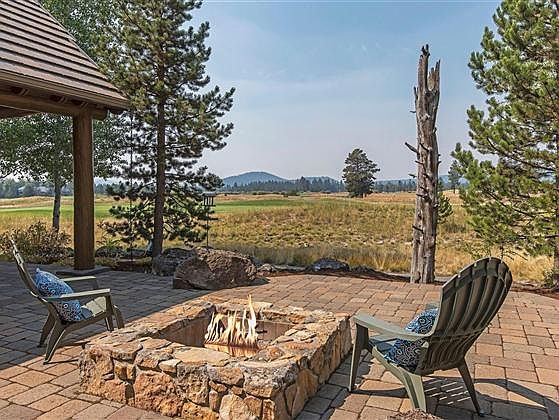 1st image of 56585 Nest Pine Dr