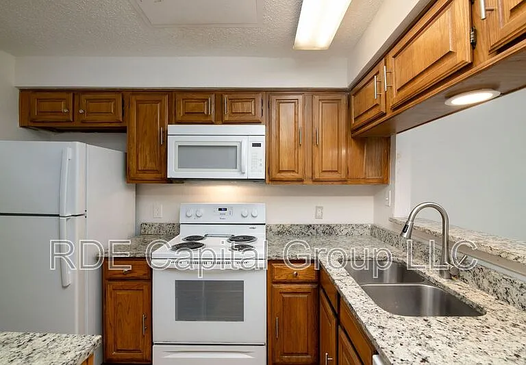 1423 Weiler Blvd — Photo 9