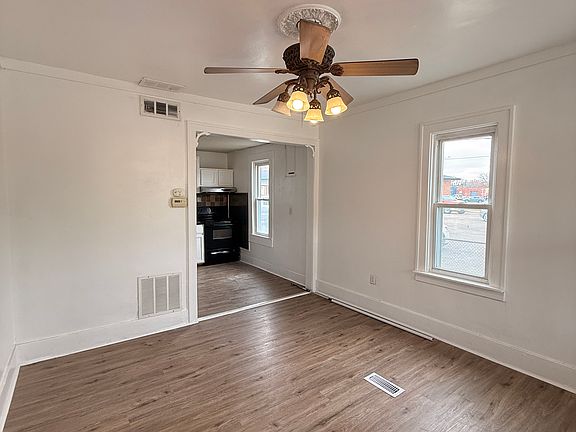 3rd image of 18168 Brohl St