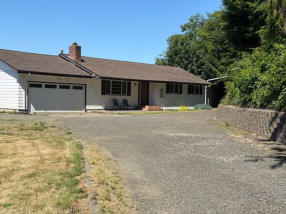 3rd image of 2732 Fairview Ct