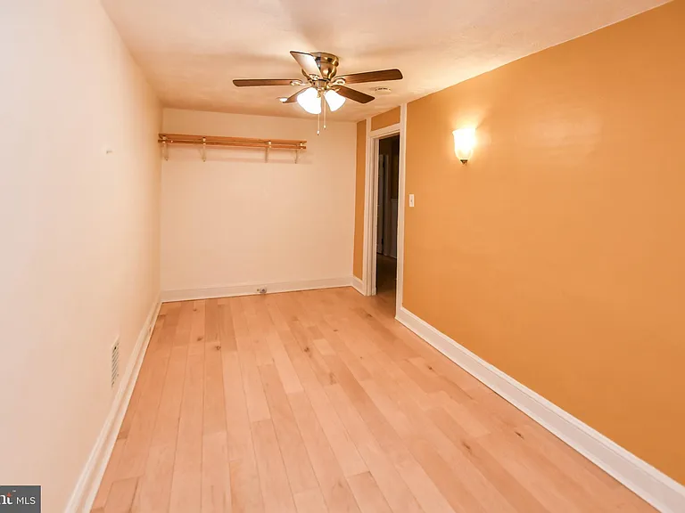 2509 Christian St — Photo 16