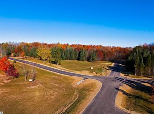 10598 SW Pine Ridge Dr, Fife Lake, MI 49633