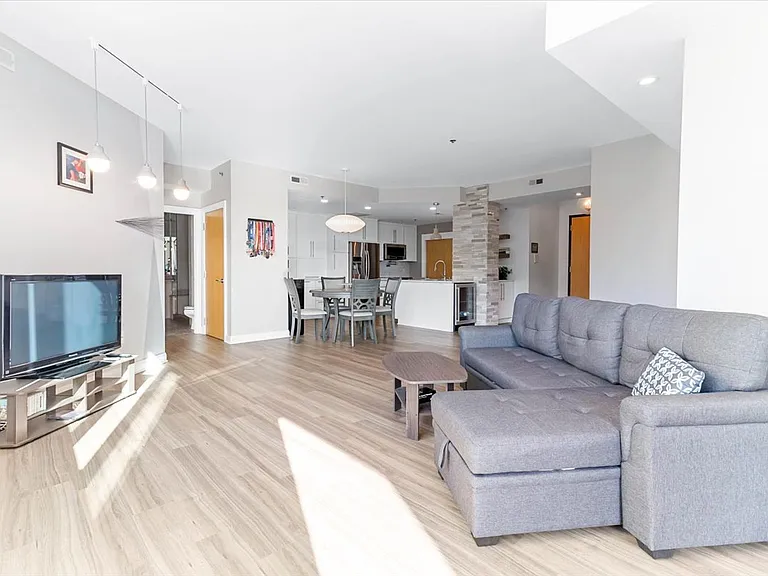 196 S Grant Ave #307 — Photo 10