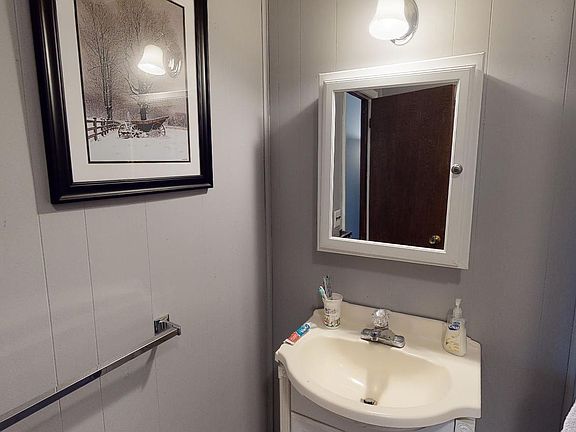 3rd image of 117 Eastwood Dr